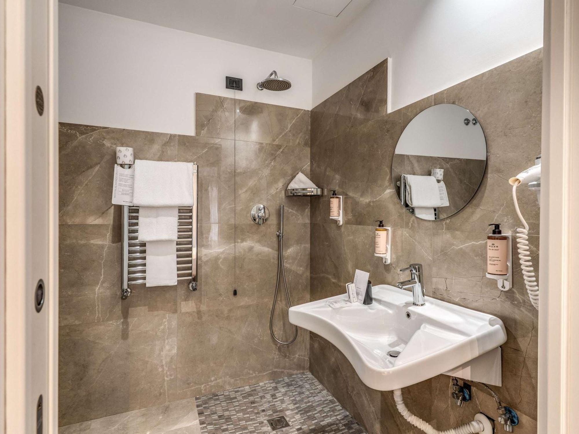 Mercure Roma Centro Termini Kültér fotó
